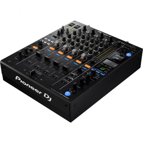 Pioneer DJM900 NXS2 - angled view